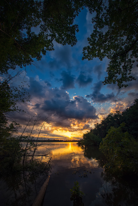 End of the Trail Sunset  ISO:100 - f/8 - 8mm - 1/100 second