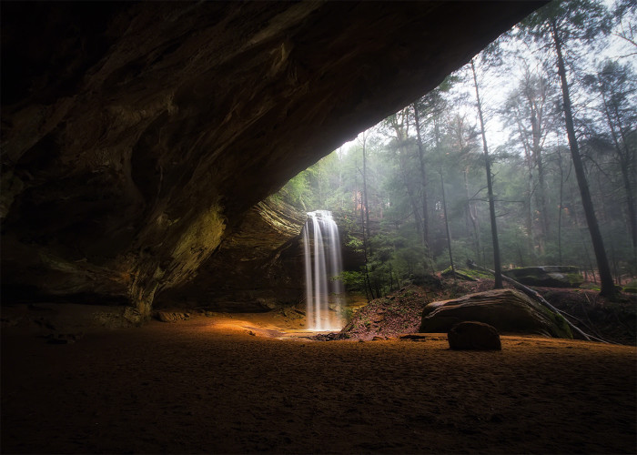 Ash Cave Falls Heavy ISO:200 - f/7.1 - 10mm - 63 sec - 10 stop ND filter