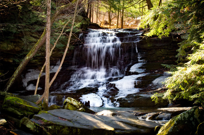 Honey Run Falls Zoom ISO:100 - f/16 - 75mm - 1/5 sec