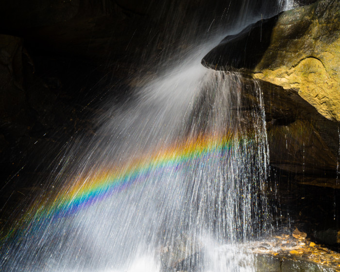 Broken Rock Falls Rainbow ISO:200 - f/8 - 48mm - 1/15 sec